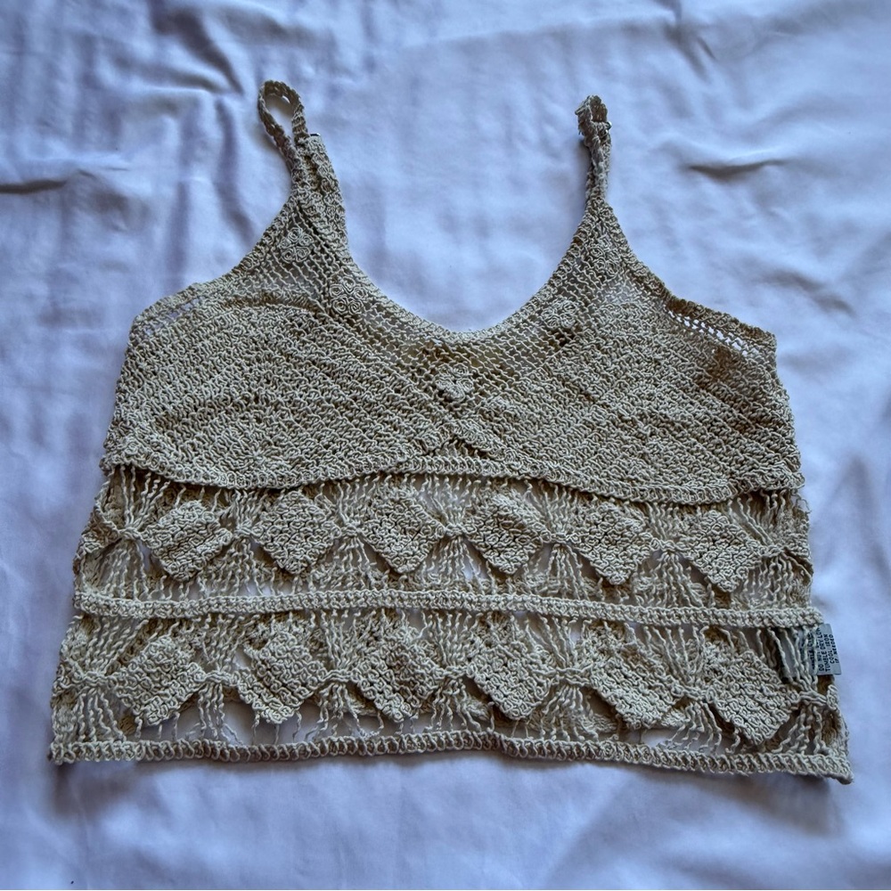 Rebellion Tan Knitted Crop Top Tank Top women’s size small great condition!